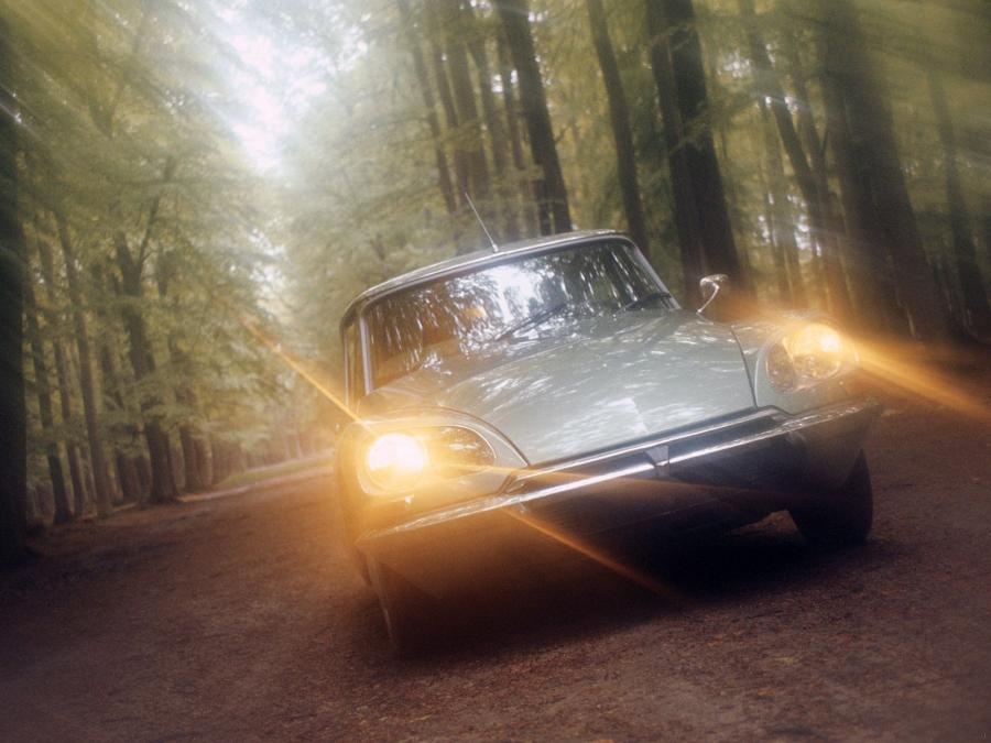  Citroen DS21 Berline 1968 года  (фото 10 из 12)